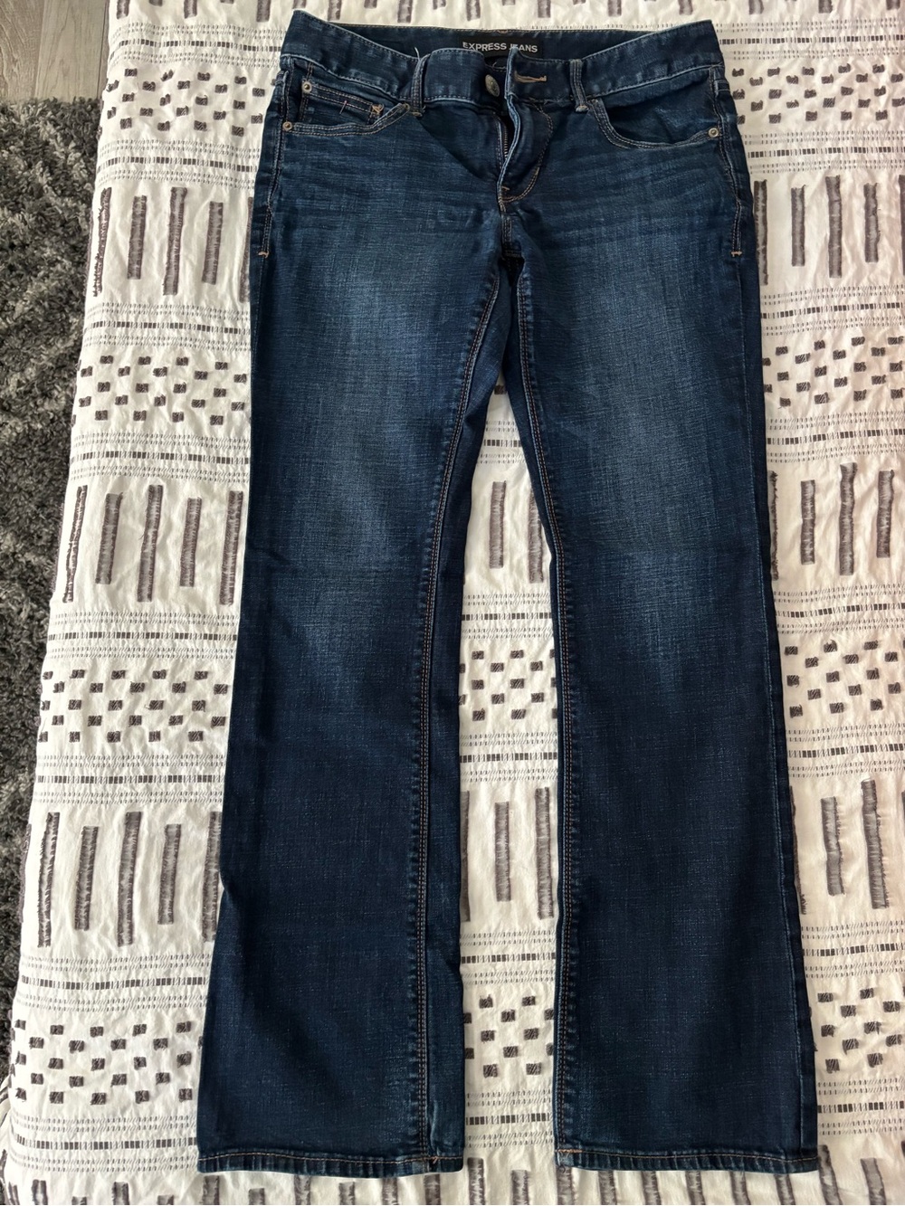 Express Barely Boot Low Rise Jeans - Dark Blue Size 4s